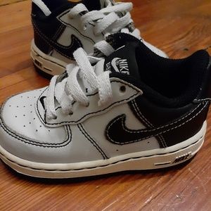 Nike baby force 1